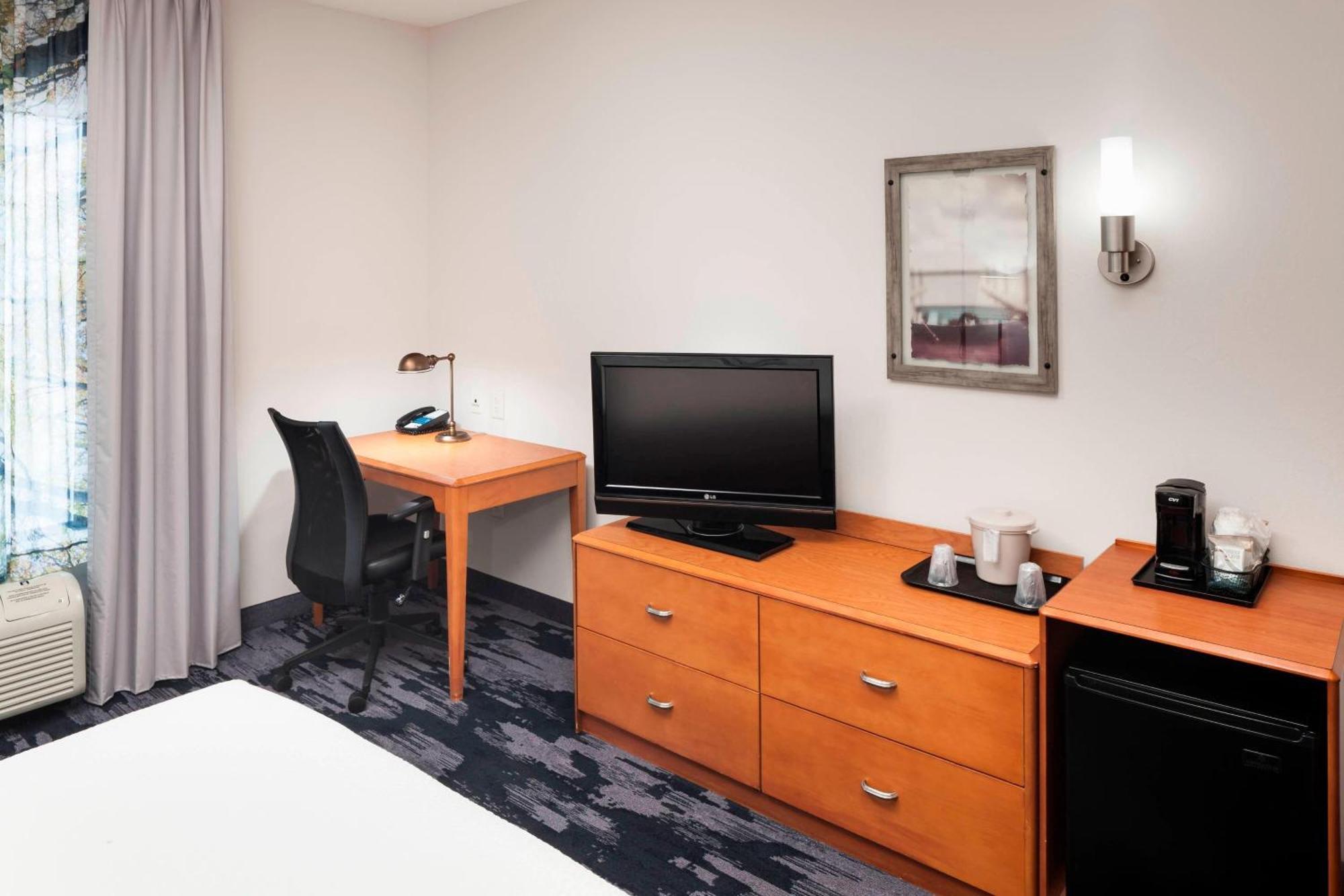 Fairfield Inn & Suites Wilmington Wrightsville Beach Экстерьер фото